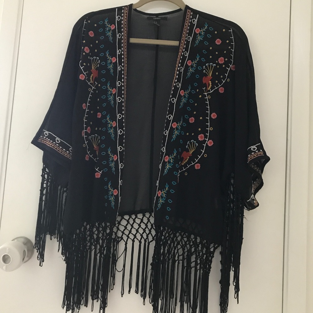 Forever 21 fringe sheer kimono size M